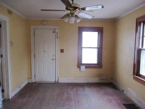 5th image of 5418 31st Ave S