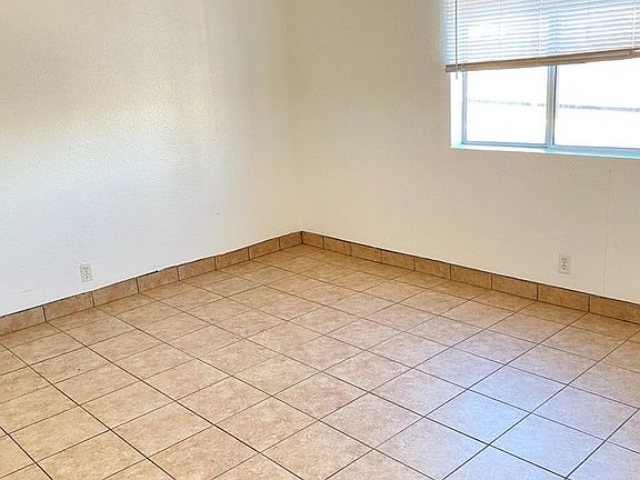 5th image of 1513 Lead Ave SE #0