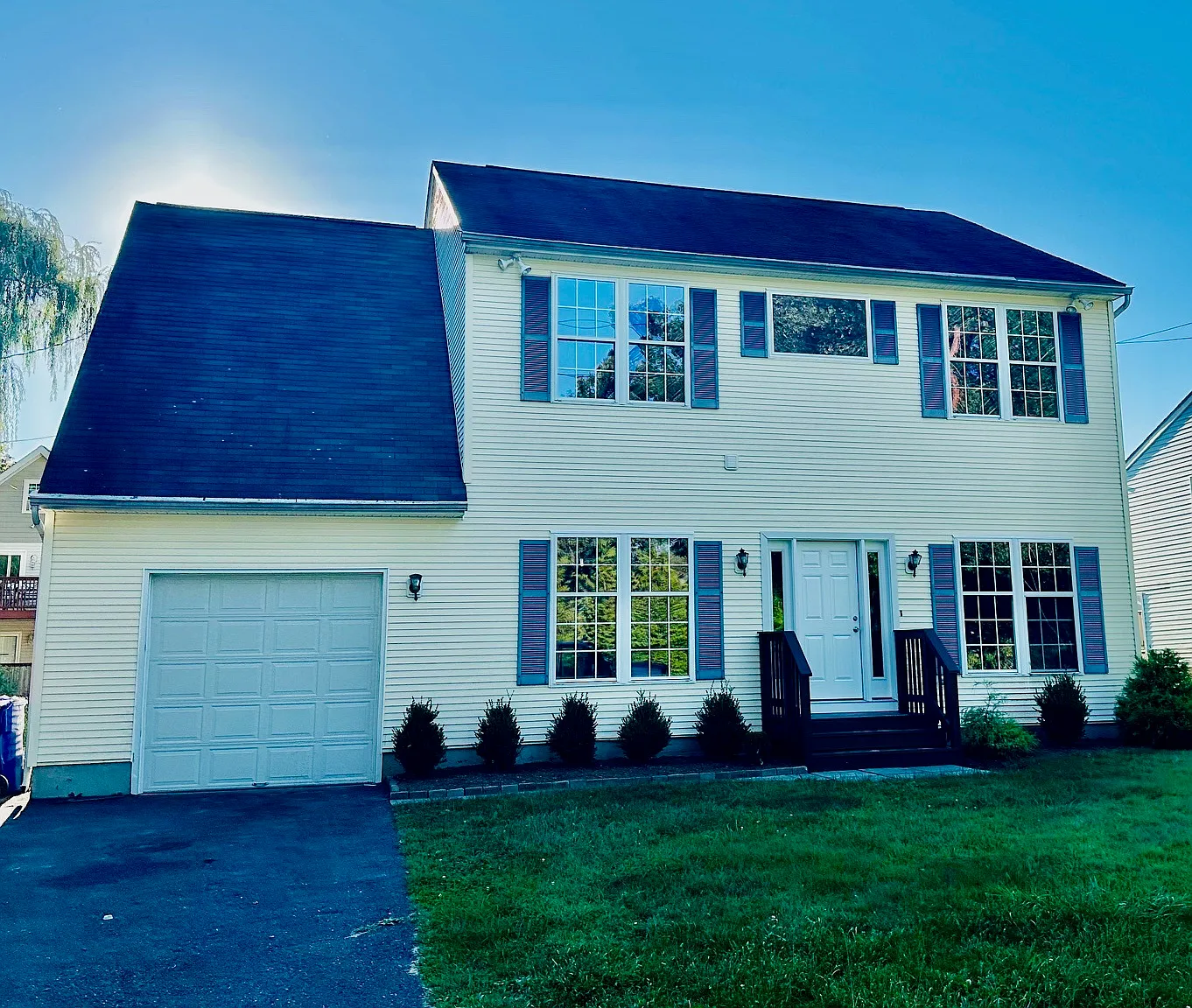 4 bed, 2240 sqft, $4,800 — Photo 3