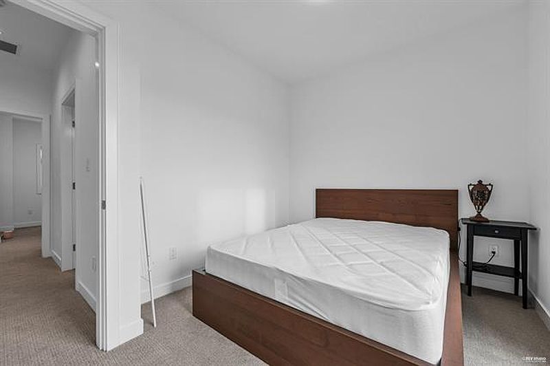 Richmond Townhouse for rent - 3 Bedrooms — photo 10