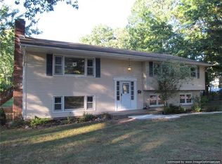 24 Lexington Rd, New City, NY 10956