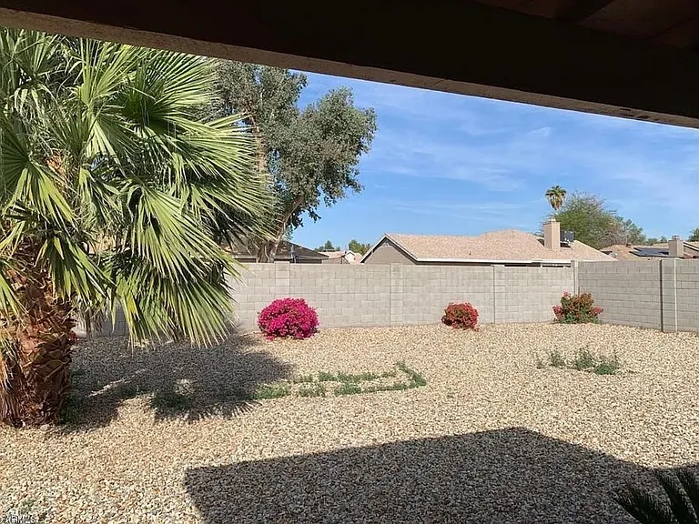 5426 W Eugie Ave — Photo 7