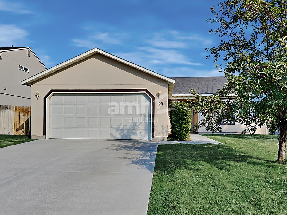 1st image of 211 Parkmont Way