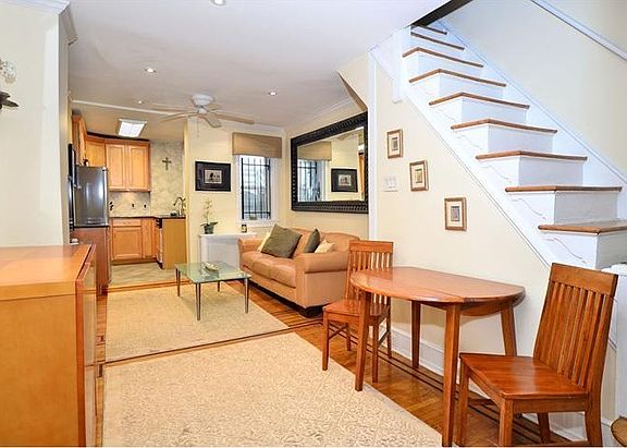 2nd image of 1830R-32 Manning St Unit 2