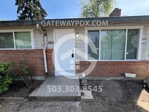 10746 SE Holgate Blvd Photo 1