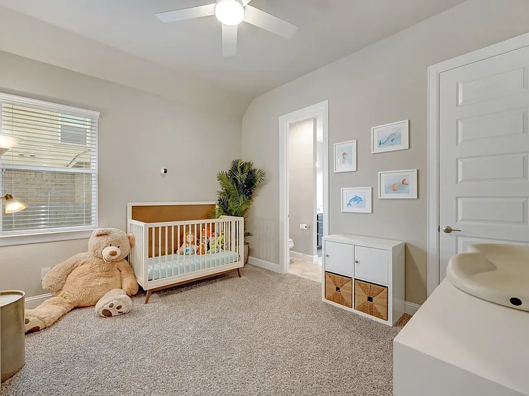 6813 Leonardo Dr — Photo 15