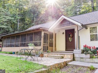 777 Williamstown Rd, Mineral Bluff, GA 30559