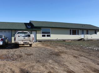 706 14 St SW, Watford City, ND 58854