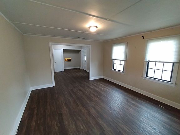 3rd image of 5605 Wesconnett Blvd