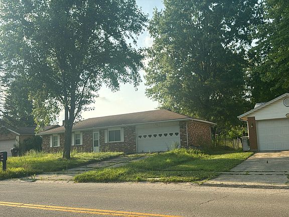2nd image of 420 E Lexington Rd