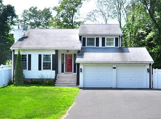 1275 Poquonock Ave, Windsor, CT 06095