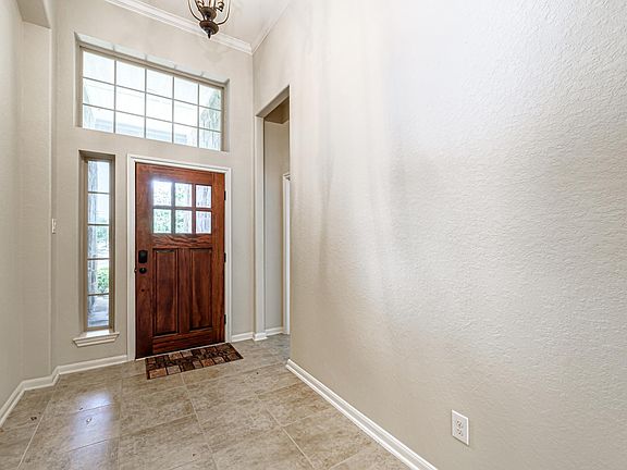 3rd image of 2218 Parkside Trace Ct
