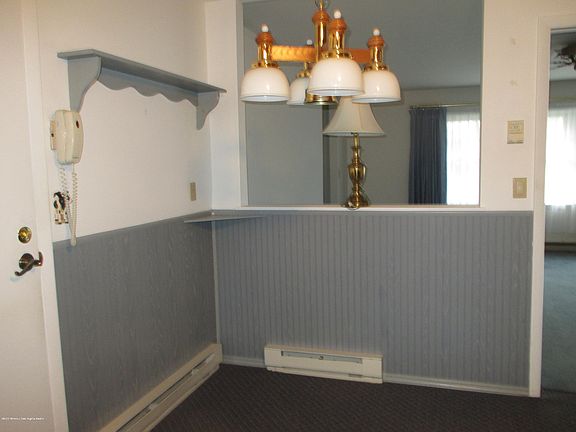 4th image of 429A Chatham Ct