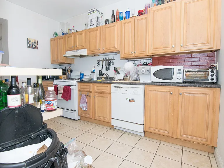 41 Egremont Rd #4 — Photo 2