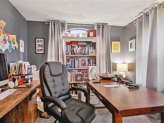 2nd image of 6612 Canal Blvd