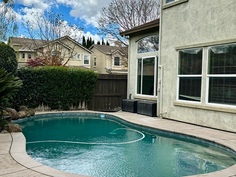 2099 Forest Glen Ct — Photo 18