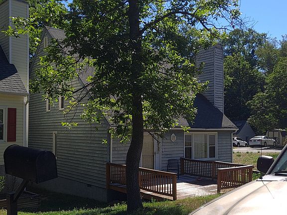 3rd image of 6146 Stronghold Dr
