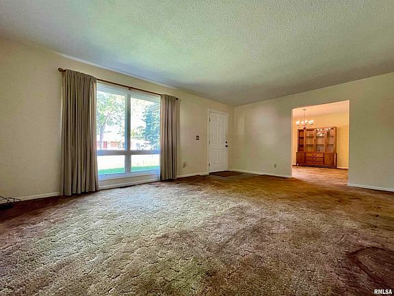 4th image of 1611 W Taylor Dr