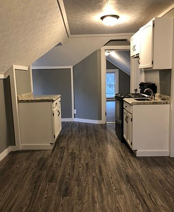 3rd image of 339 E Lincoln Way APT 4