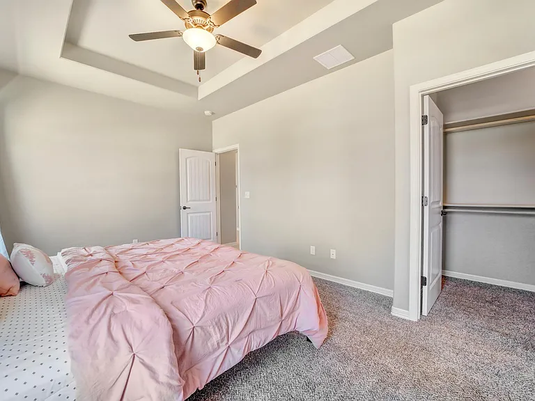 1142 White Birch Ave — Photo 12