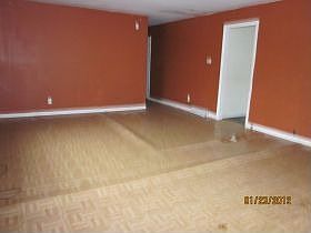 2nd image of 1406 W 61st Pl