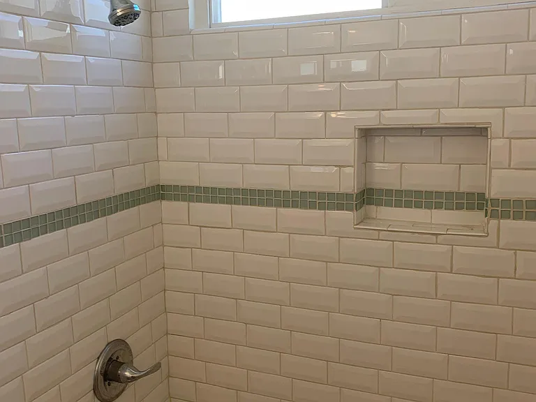 400 N Doheny Dr #4 — Photo 11