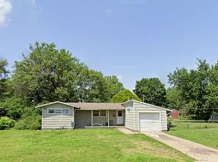 3325 S Handley St, Wichita, KS 67217