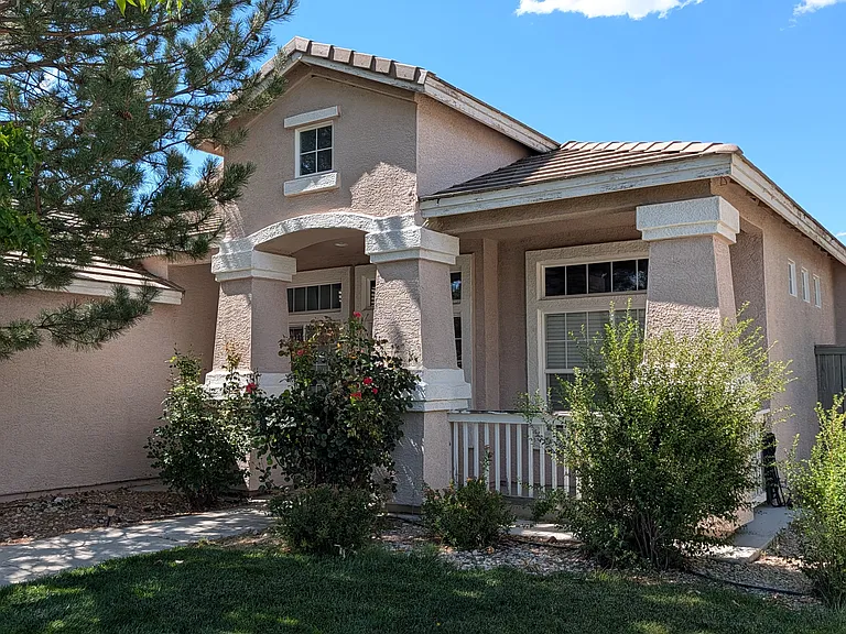 1831 Arboleda Ct — Photo 1