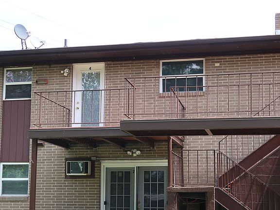 2nd image of 2515 McKee Ave SW #4