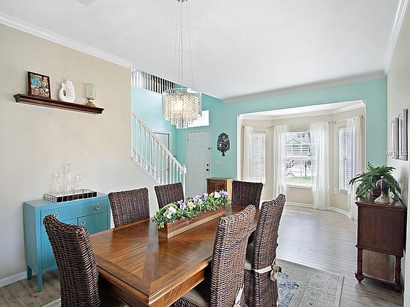 4th image of 1115 Hawkslade Ct