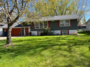 5850 Rolling Ridge Rd, Saint Cloud, MN 56303