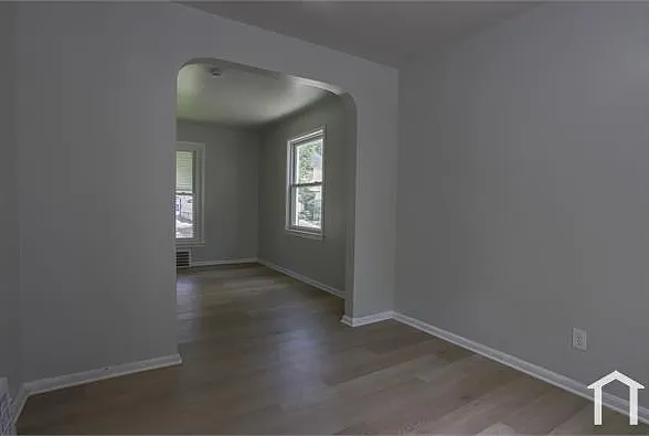 12402 Imperial Ave — Photo 3