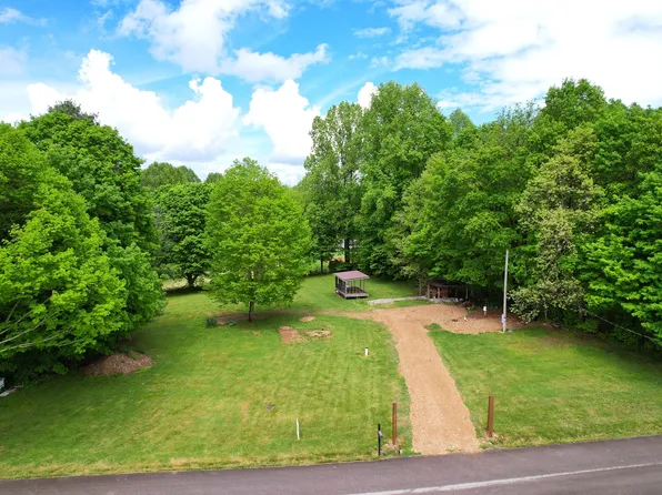 1335 Poodle Doo Rd, Liberty, KY 42539
