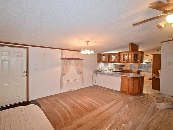 3rd image of 3 Shortline Dr #3