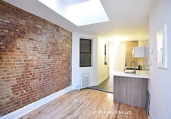 4th image of 2194 Frederick Douglass Blvd APT 5S