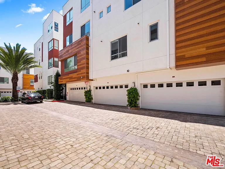 5695 S Goldeneye Ct #2 — Photo 7