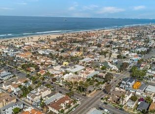 215 1/2 11th St, Huntington Beach, CA 92648