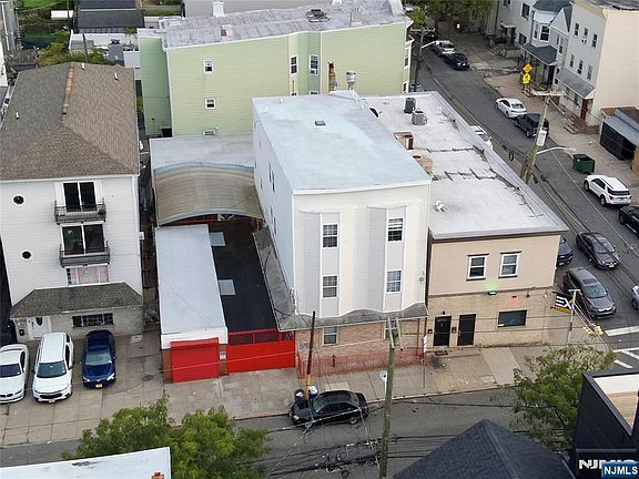 2nd image of 109-111 Fleming Avenue