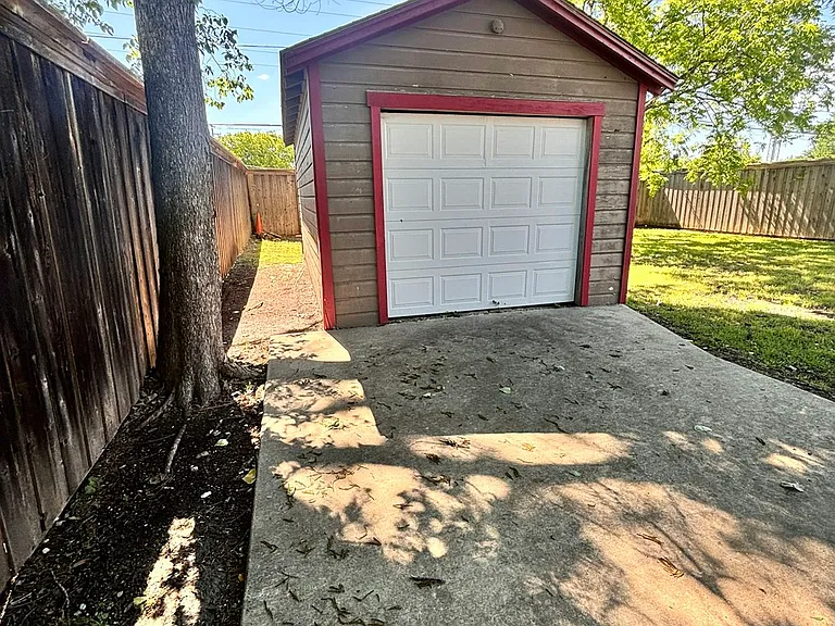 10838 Hermosa Dr — Photo 15