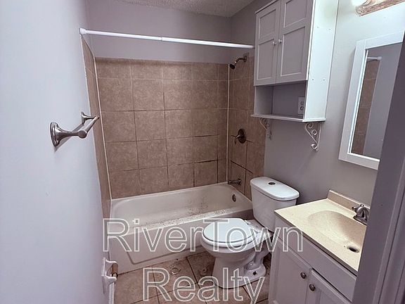 2nd image of 6345 Greenbriar Dr