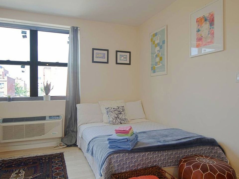 1st image of 1674 Park Ave