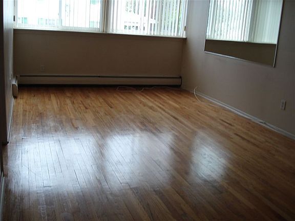 apartment photos 012