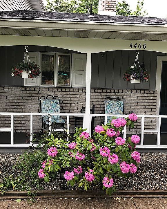 2nd image of 4466 Meadow Dr