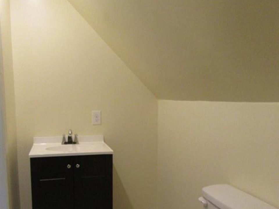 1st image of 150 Delaware St APT 4
