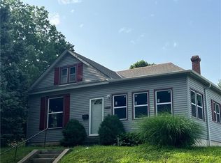 2712 Jackson St, Saint Joseph, MO 64507