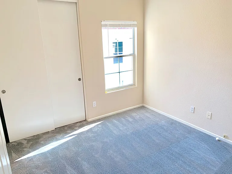 1014 S Rossano Way — Photo 12