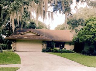 664 Pinehurst Cir NE, Palm Bay, FL 32905