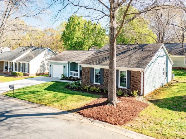 2521 Breuster Dr, Charlotte, NC 28210