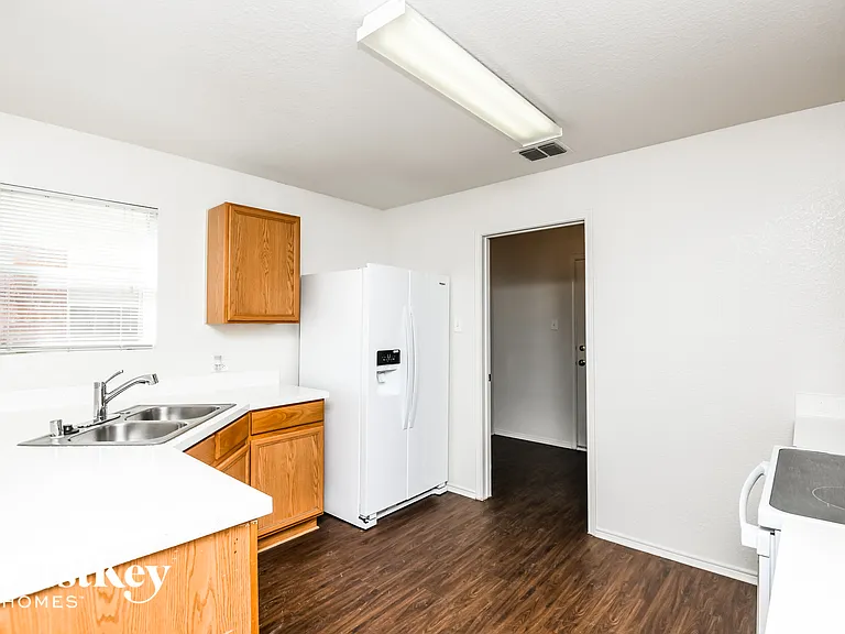 6624 Meadow Way Ln — Photo 6