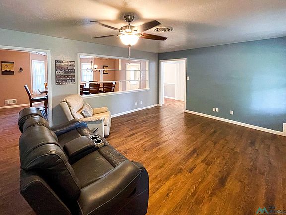 5th image of 2109 New Mexico Dr